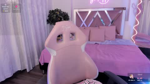 palmerfox_tay online show from 01.14.25