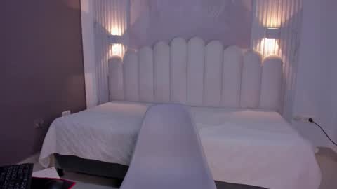 pamela online show from 10.31.25