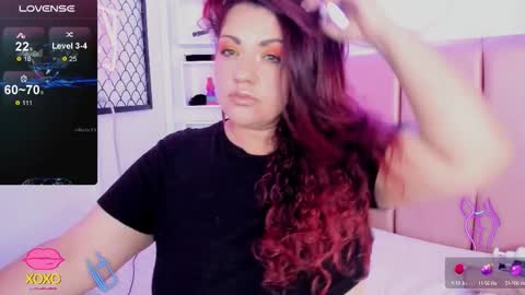 Snapshot of pamela_dimantis_ chatting on 10.14.25 Pamela online show from 10.14.25