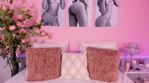 Snapshot of pamela_duque30 chatting on 09.15.25 Pamela Duque online show from 09.15.25