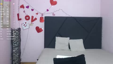 pamela_echeverria online show from 04.13.26