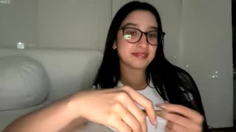 pamela_milleer online show from 01.08.26