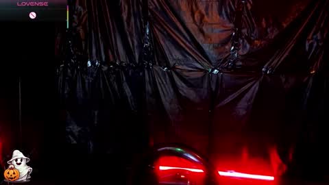 Snapshot of pamelaascott chatting on 10.16.25 P A M online show from 10.16.25