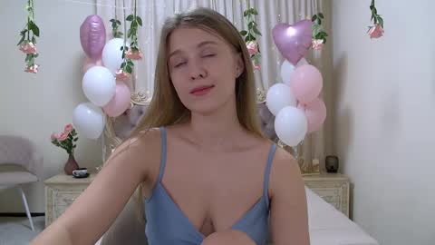 Snapshot of pamelablair chatting on 02.18.25 Pamela Blair online show from 02.18.25