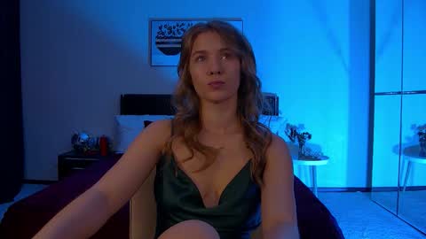 Snapshot of pamelablair chatting on 10.03.25 Pamela Blair online show from 10.03.25