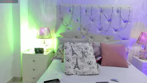 TELL ME PAMELLA AND GIVE ME A GOOD GRADE ITS IMPORTANT online show from 10.15.25