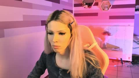 Pamelamy online show from 12.25.24
