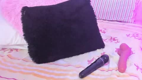 Pammela Smith online show from 12.02.24