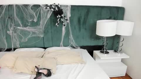 Snapshot of pandorabianchi_ chatting on 10.20.25 PANDORA online show from 10.20.25