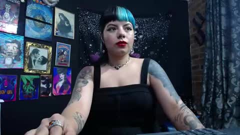       online show from 03.04.25