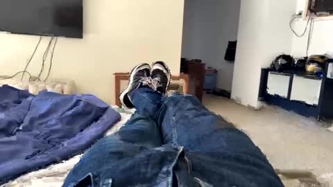 Alone online show from 11.10.25