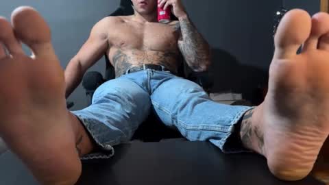 Snapshot of panther_style chatting on 10.05.25 Oleg online show from 10.05.25