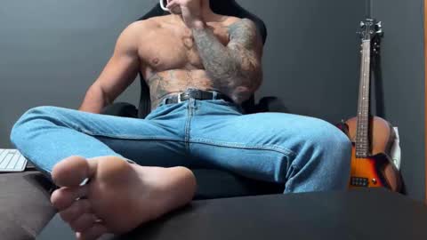 Snapshot of panther_style chatting on 11.02.25 Oleg online show from 11.02.25