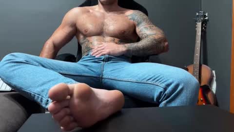 Snapshot of panther_style chatting on 11.07.25 Oleg online show from 11.07.25