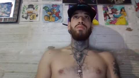 Snapshot of panthers_room chatting on 10.28.25 panthers_room online show from 10.28.25