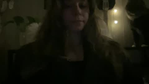 Snapshot of pantiesofthefae chatting on 05.21.26 Pantiesofthefae online show from 05.21.26