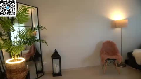 Snapshot of pantykrist chatting on 06.19.26 Kristina Kriss online show from 06.19.26