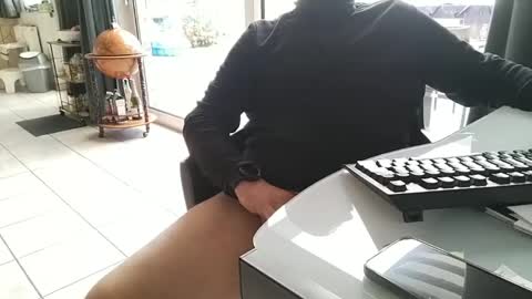 Snapshot of pantyrafke chatting on 09.29.25 pantyrafke online show from 09.29.25