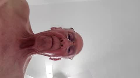 Snapshot of pantystroker chatting on 10.08.25 PS PantyStroker online show from 10.08.25