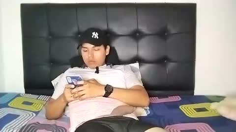 Snapshot of paola_835068 chatting on 01.20.25 Paola 23 and Andres 25 online show from 01.20.25