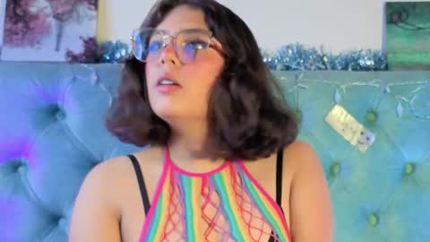 Paola Lyon online show from 01.06.26