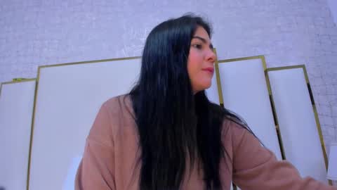 Snapshot of paolaa_rodriguez chatting on 09.17.25 Paola online show from 09.17.25