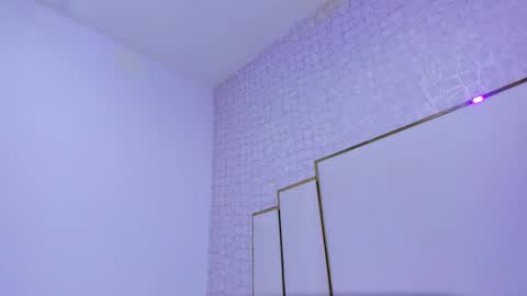 Snapshot of paolaa_rodriguez chatting on 10.04.25 Paola online show from 10.04.25