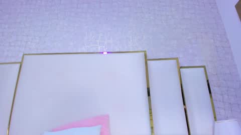 Snapshot of paolaa_rodriguez chatting on 10.06.25 Paola online show from 10.06.25