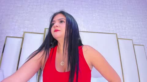 Snapshot of paolaa_rodriguez chatting on 10.13.25 Paola online show from 10.13.25