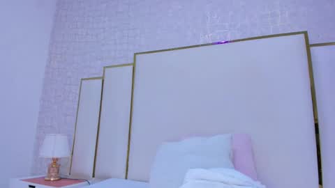 Snapshot of paolaa_rodriguez chatting on 10.21.25 Paola online show from 10.21.25