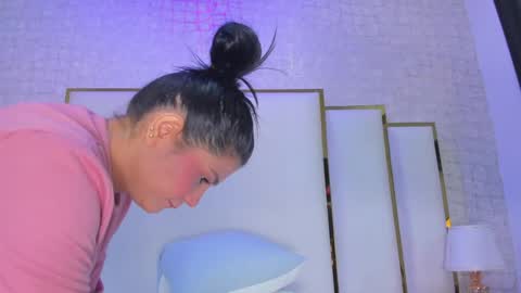 Paola  online show from 04.02.26