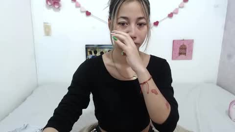 Paola online show from 03.05.25