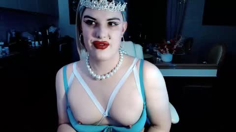 Sarina Williams online show from 11.04.25