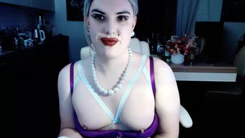 Sarina Williams online show from 12.19.25