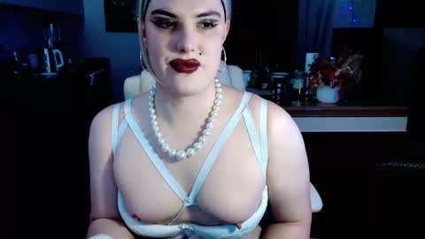 Sarina Williams online show from 02.10.26