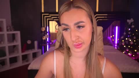 Lia online show from 01.05.25