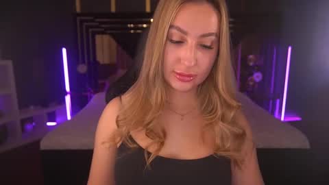 Lia online show from 02.27.25