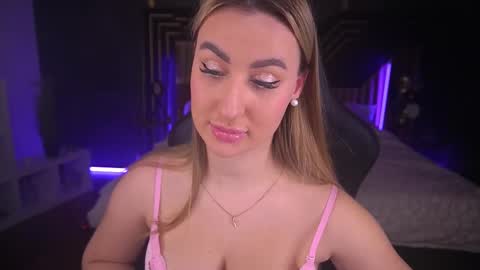 Lia online show from 03.11.25