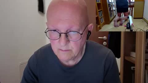 Snapshot of paolo32h chatting on 04.26.26 paolo32h online show from 04.26.26