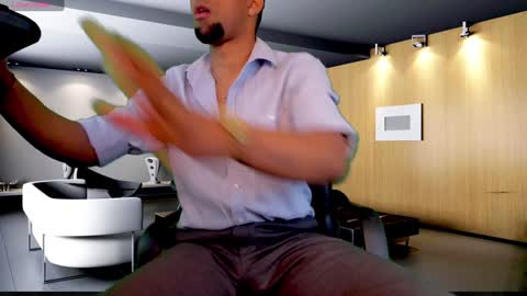 Snapshot of paolo_johnson chatting on 01.31.25 Paolo online show from 01.31.25