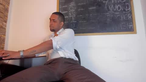 Snapshot of paolo_johnson chatting on 02.18.25 Paolo online show from 02.18.25