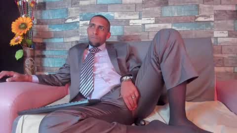 Snapshot of paolo_johnson chatting on 03.11.25 Paolo online show from 03.11.25