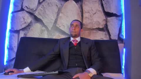 Snapshot of paolo_johnson chatting on 09.15.25 Paolo online show from 09.15.25