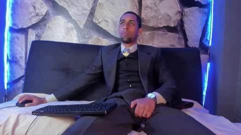 Snapshot of paolo_johnson chatting on 09.22.25 Paolo online show from 09.22.25