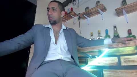 Snapshot of paolo_johnson chatting on 10.10.25 Paolo online show from 10.10.25