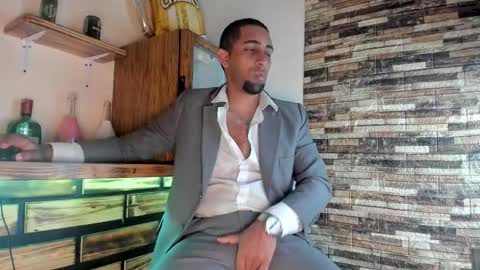 Snapshot of paolo_johnson chatting on 10.20.25 Paolo online show from 10.20.25