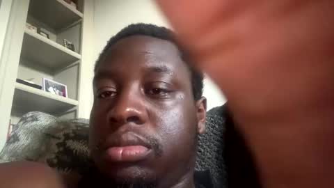 Snapshot of papabearbbc chatting on 10.18.25 papabearbbc online show from 10.18.25