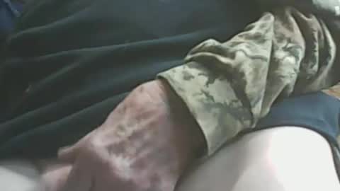 Snapshot of papajb70 chatting on 11.11.25 papajb70 online show from 11.11.25