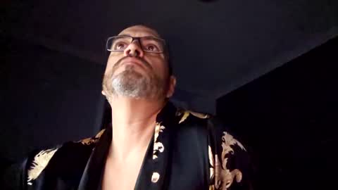 Papi online show from 12.31.24