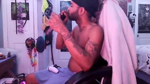 Snapshot of papian0 chatting on 02.18.26 papian0 online show from 02.18.26